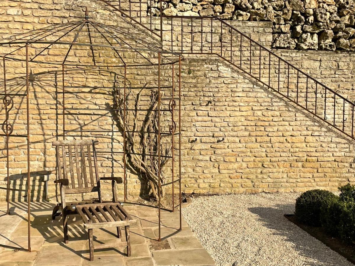Bed and Breakfast L'Orangerie Нефшато Екстер'єр фото